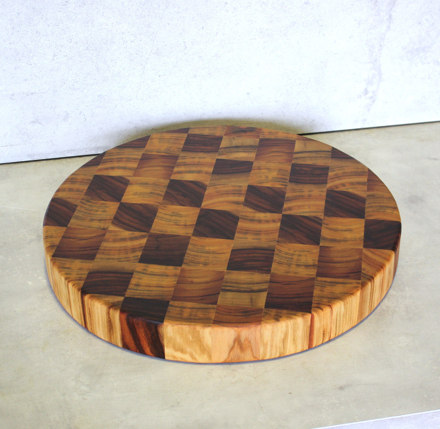 One Off - Round End Grain Board – Wildfire Engraving