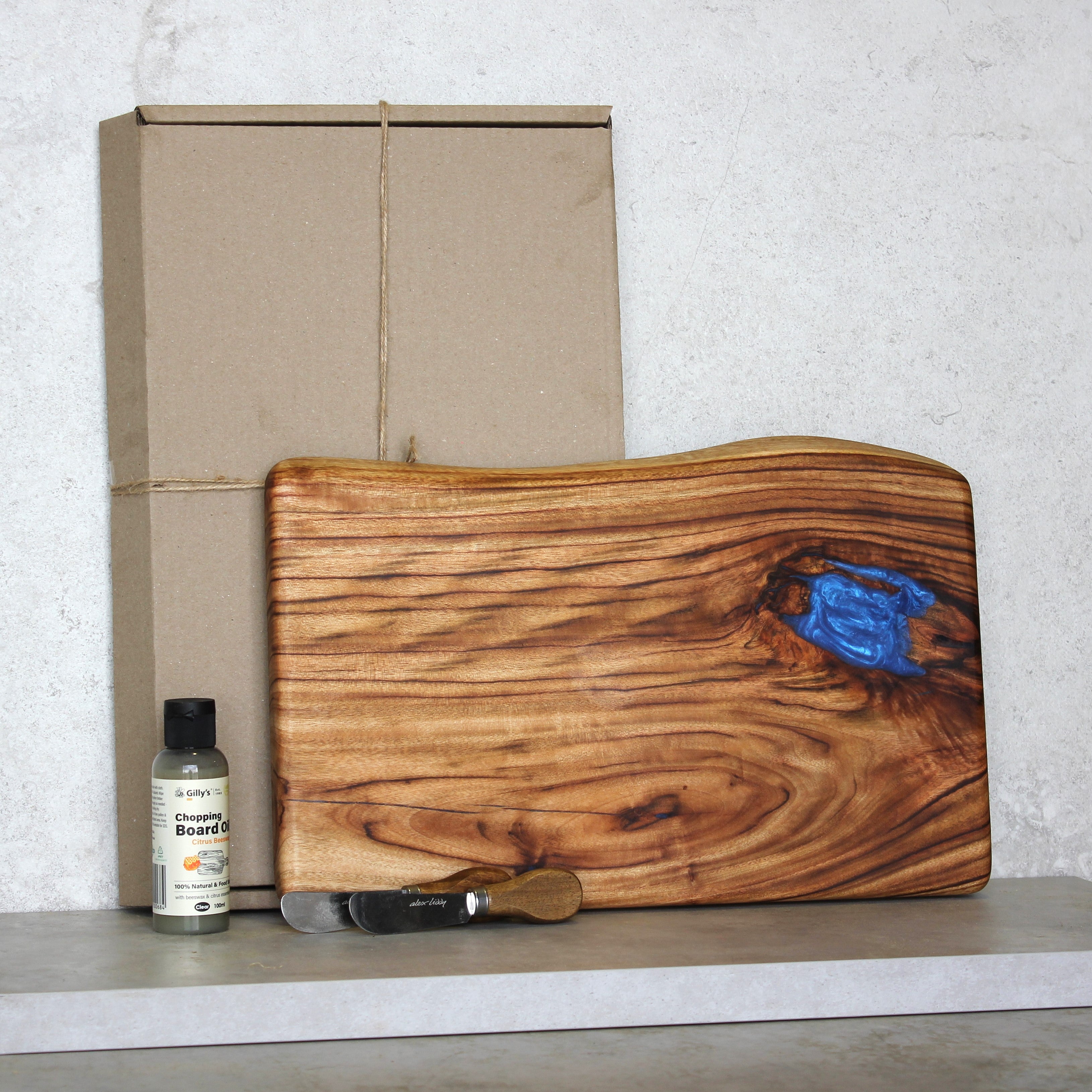 Natural Medium Epoxy Feature Gift Box – Wildfire Engraving