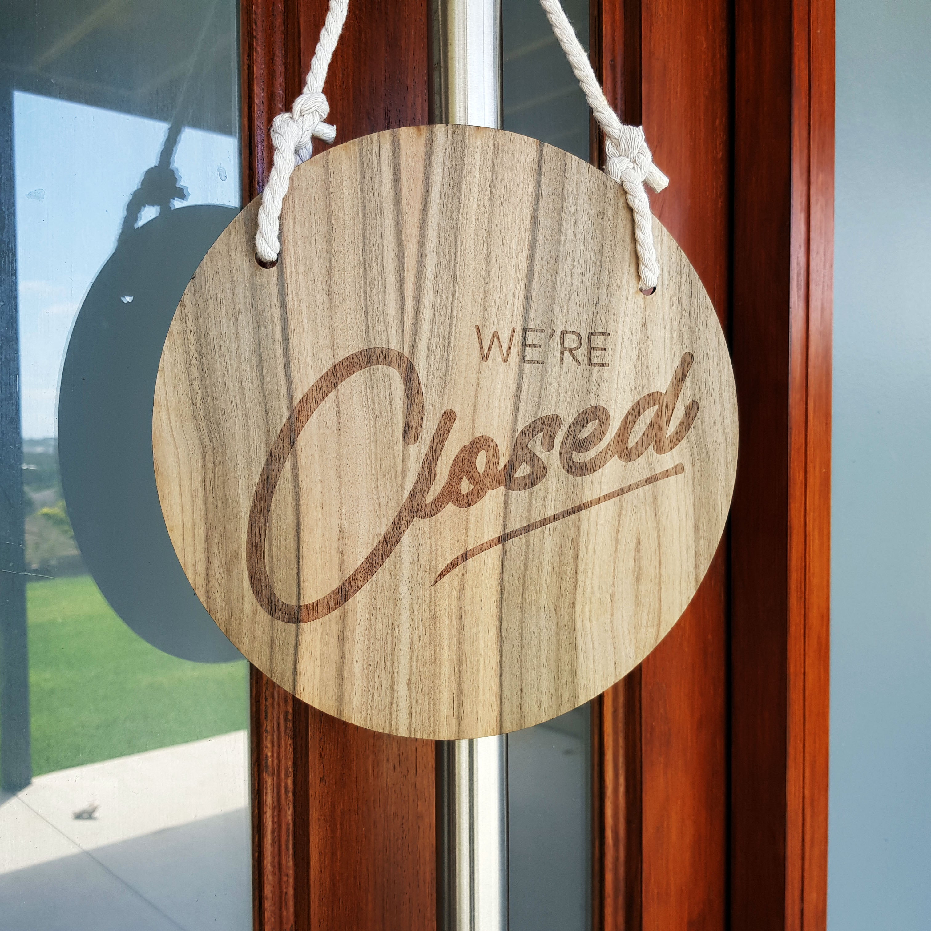 Open / Closed Signs - Round Flip Sign – Wildfire Engraving